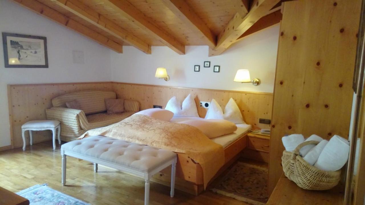 Hotel Serena 塞尔瓦迪加尔代纳山谷 外观 照片